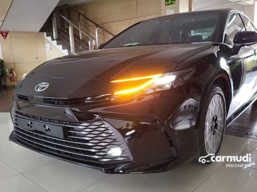 2025 Toyota Camry HV TSS 2 (Premium Color) Sedan