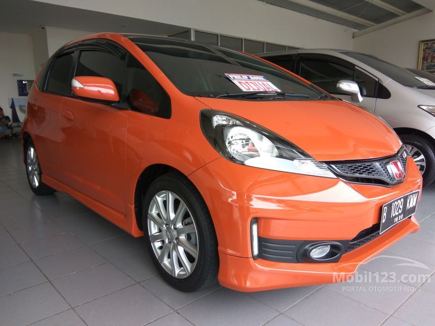 Jual Mobil  Honda  Jazz  2013 RS 1 5 di Banten Automatic 