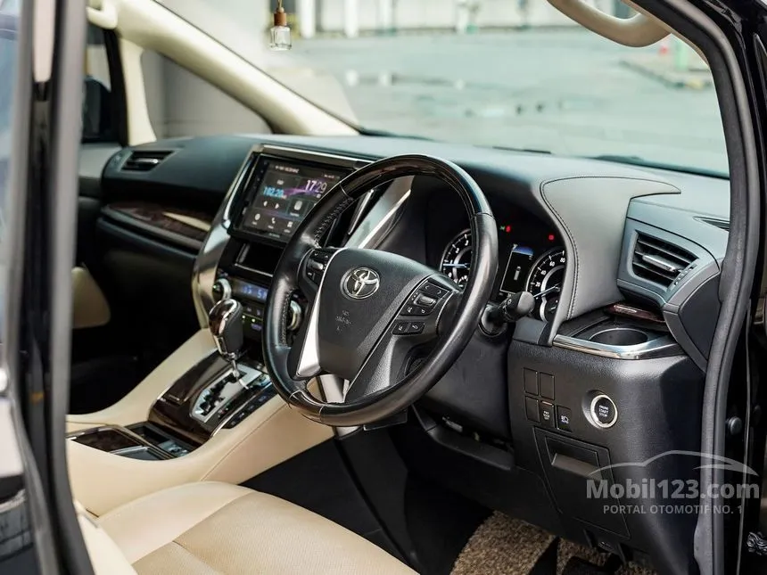 2020 Toyota Alphard G MPV