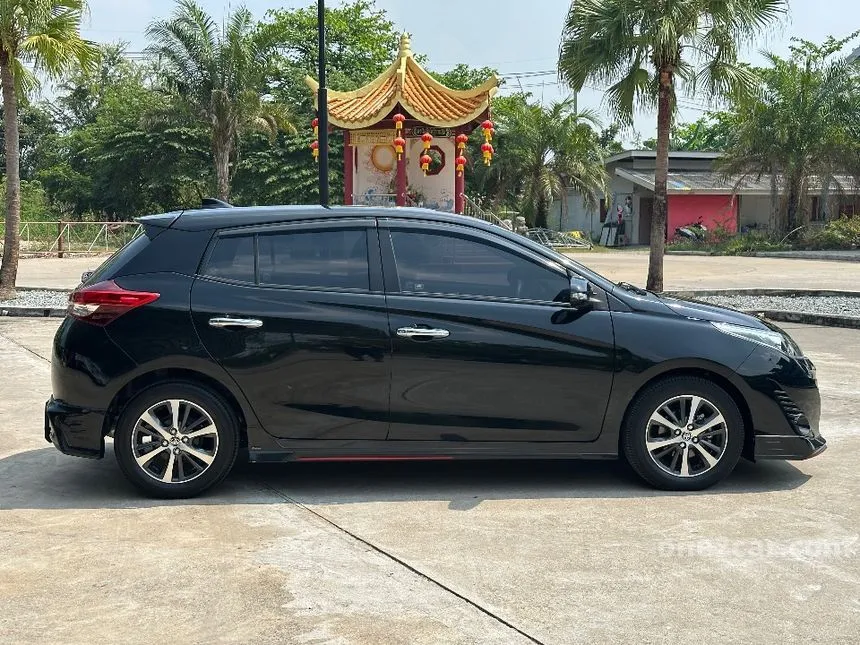 2020 Toyota YARIS High Hatchback
