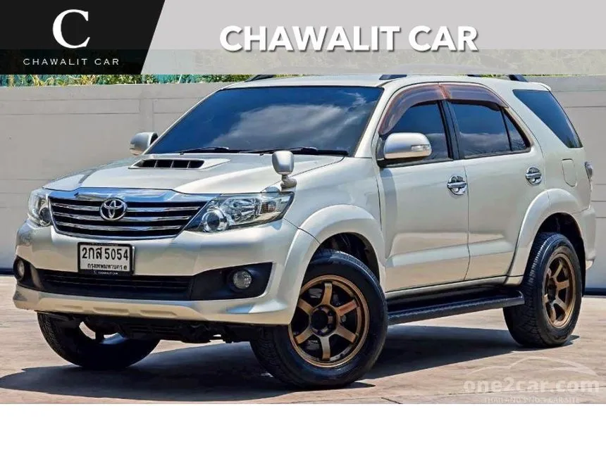2014 Toyota FORTUNER V SUV