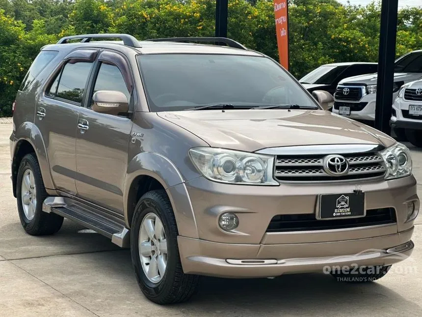 2010 Toyota FORTUNER V SUV