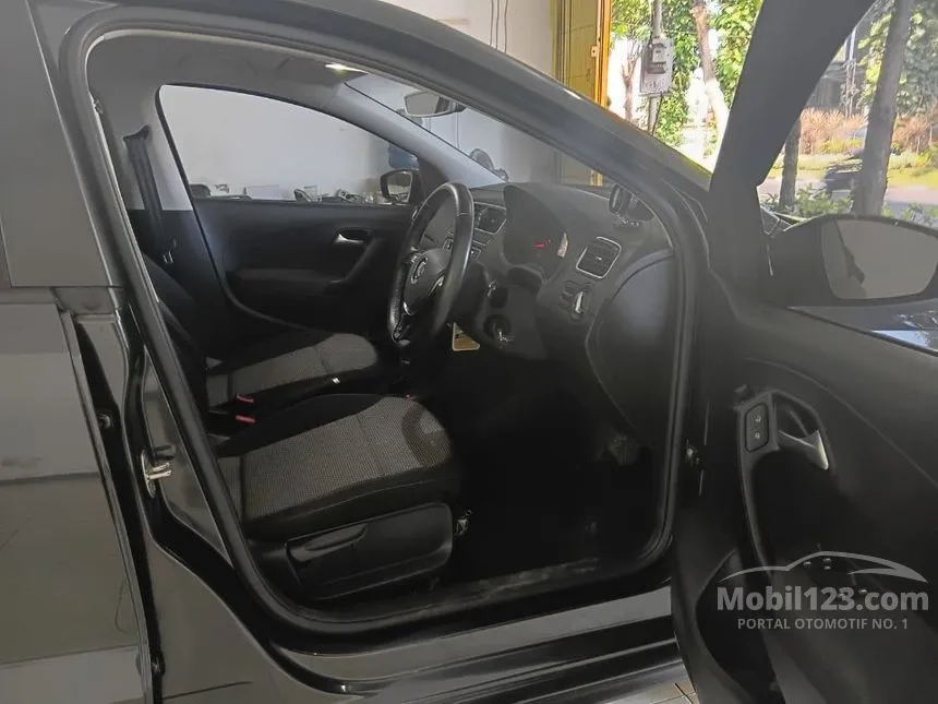 2020 Volkswagen Polo Comfortline TSI Hatchback