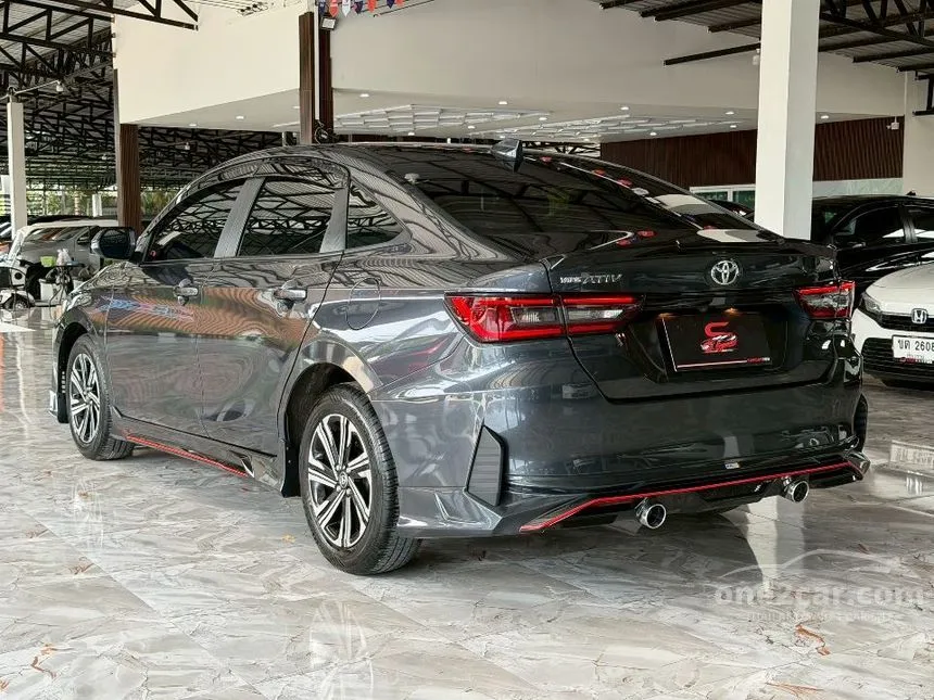 2024 Toyota Yaris Ativ Smart Sedan