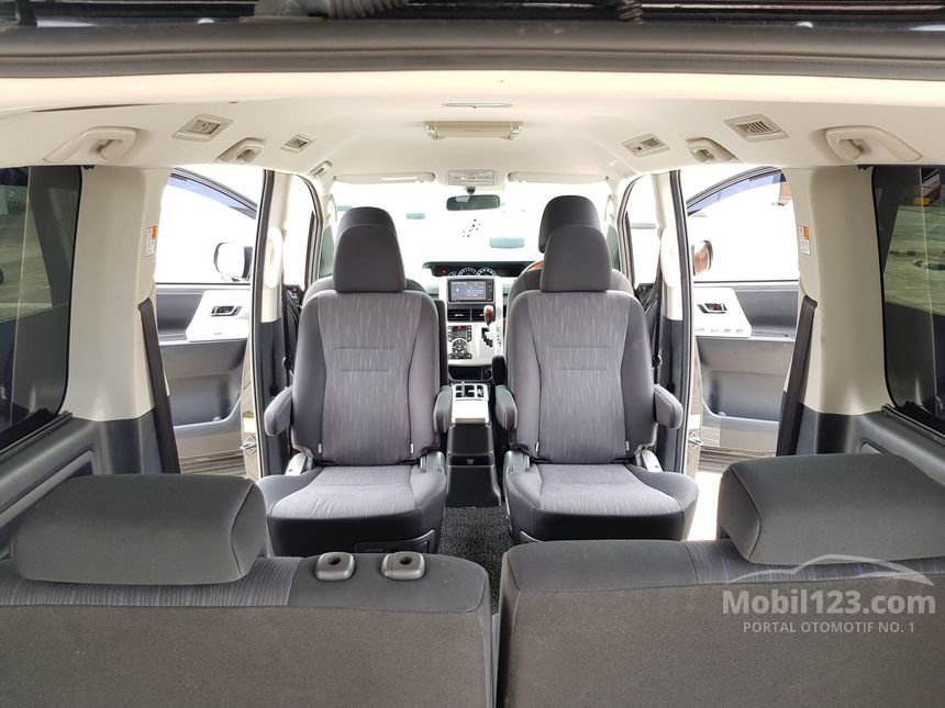 Jual Mobil Toyota NAV1 2019  V Limited Welcab 2 0 di DKI 