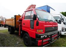 2004 Daihatsu Delta (M) 3.7 Lorry Cargo Crane