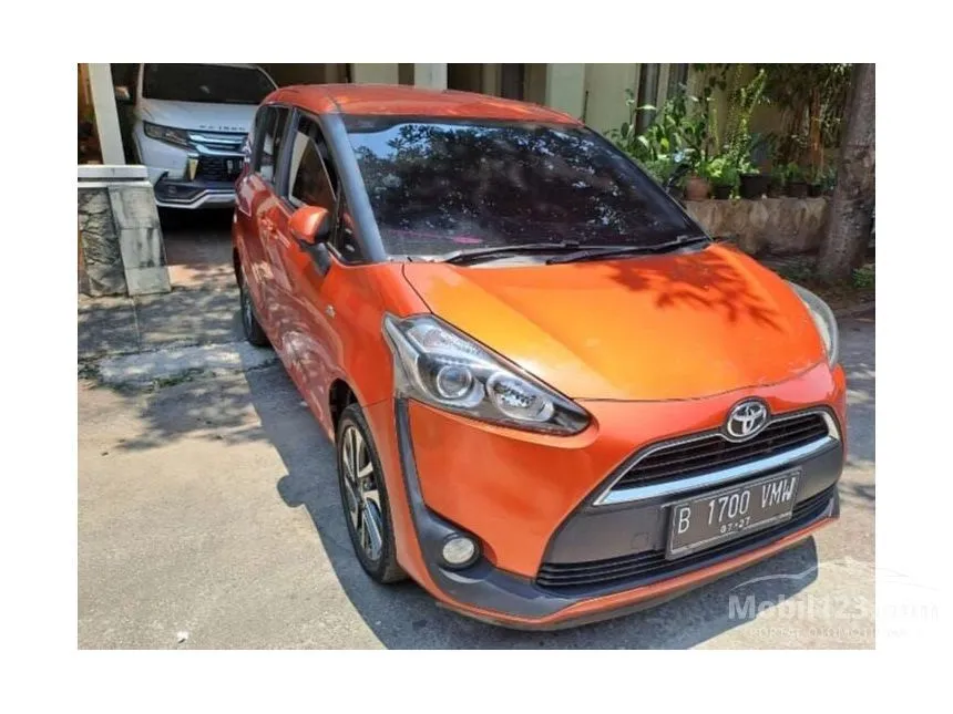 Jual Mobil Toyota Sienta 2017 V 1.5 di DKI Jakarta Automatic MPV Orange Rp 175.000.000