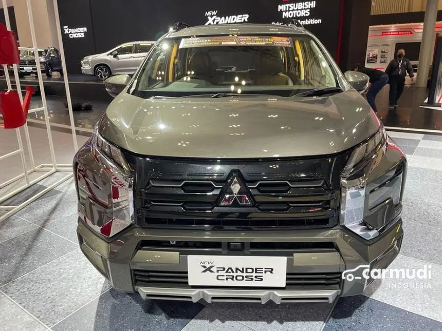 2024 Mitsubishi Xpander CROSS Premium Package Wagon