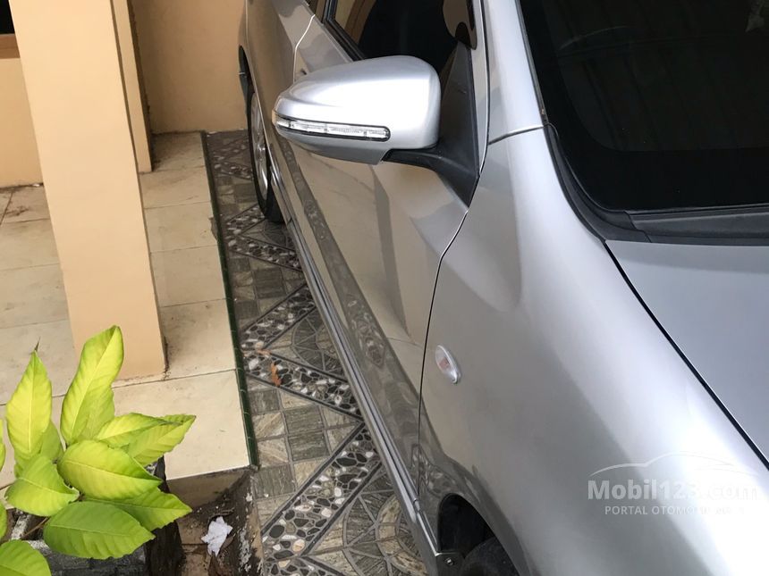 2014 Toyota Etios Valco G Hatchback
