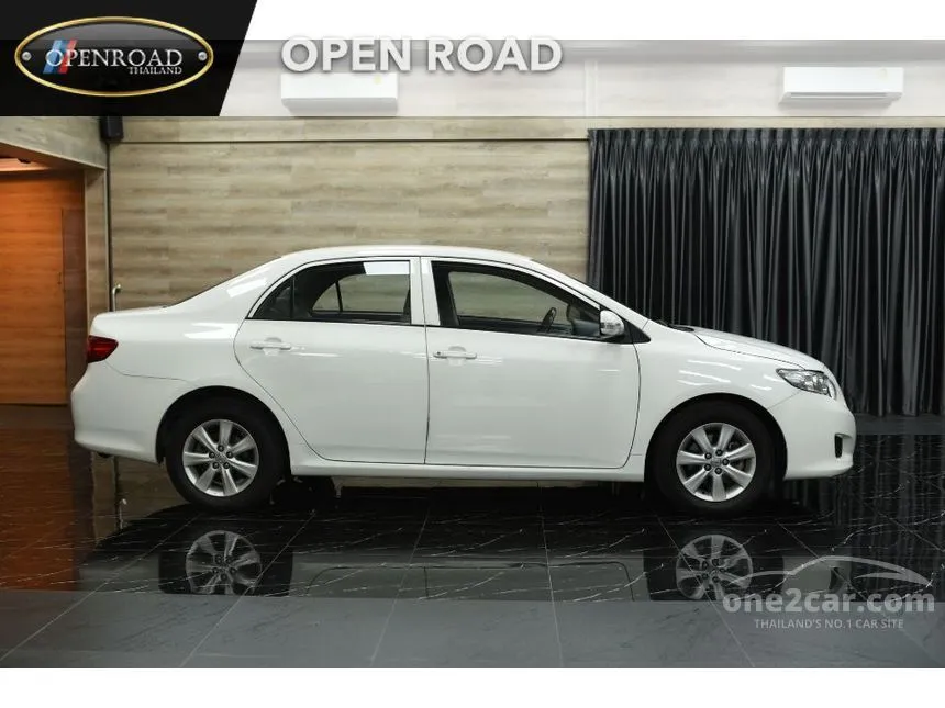 2010 Toyota Corolla Altis CNG Sedan
