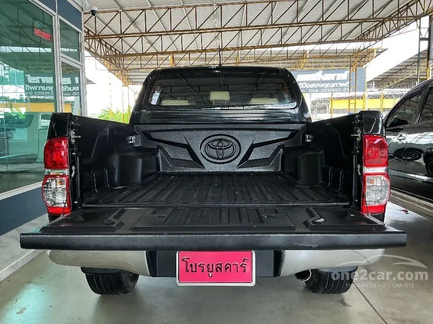 2013 Toyota HILUX VIGO Champ E Prerunner Double Cab Pickup