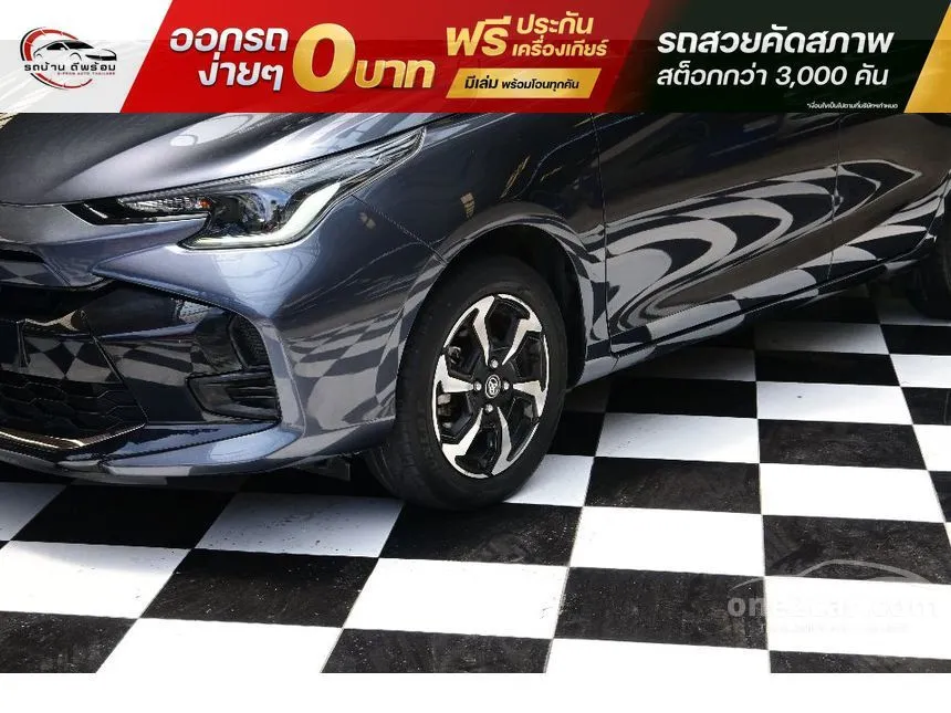 2023 Toyota YARIS Premium Hatchback