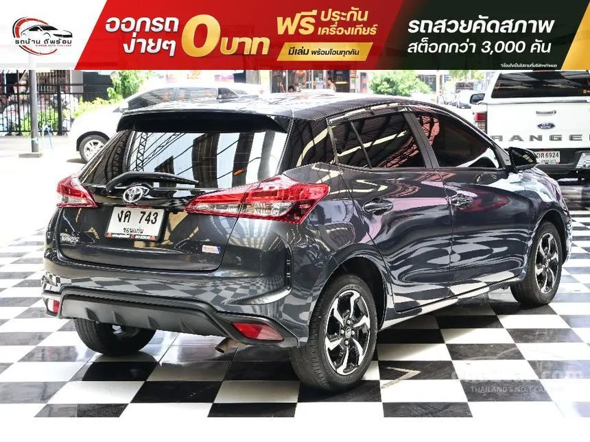 2023 Toyota YARIS Premium Hatchback