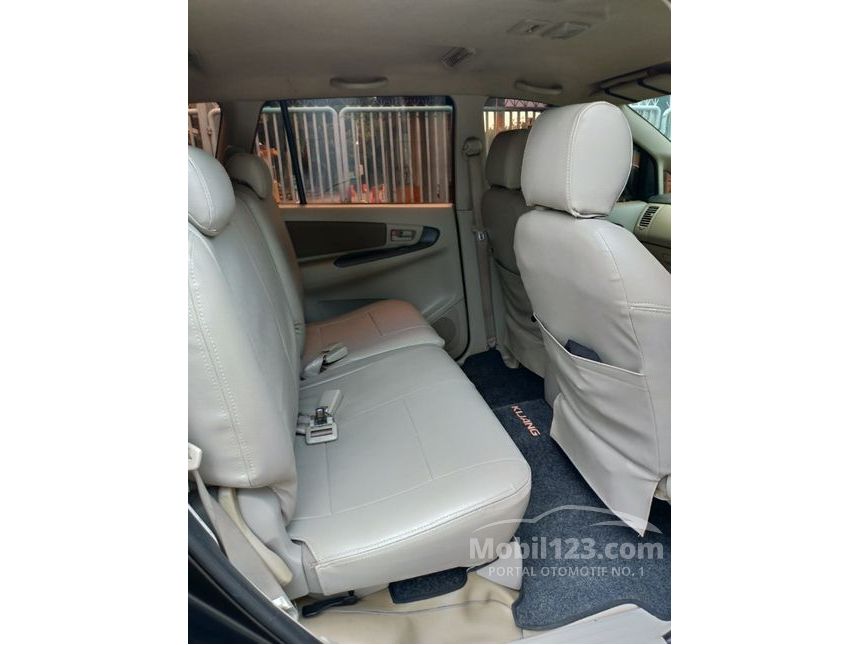 Jual Mobil Toyota Kijang Innova 2011 G 2.0 di DKI Jakarta Automatic MPV 