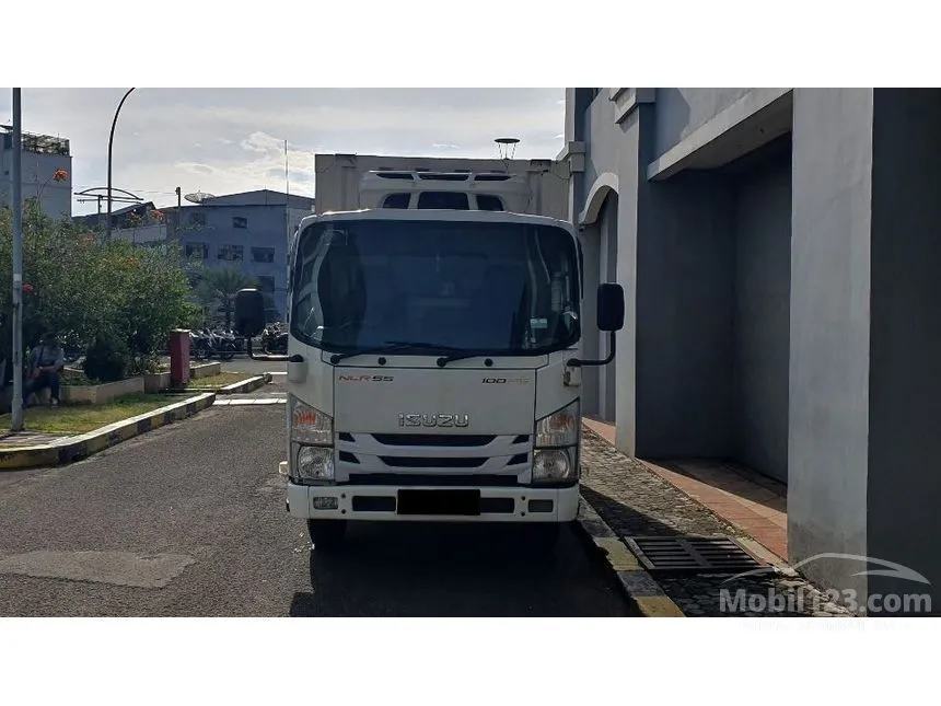 2018 Isuzu Elf NLR 55 T Truck