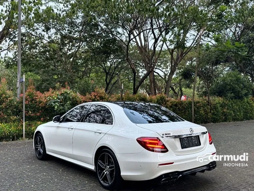 2017 Mercedes-Benz E300 AMG Line Sedan