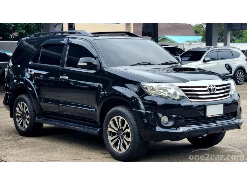 2013 Toyota FORTUNER V SUV