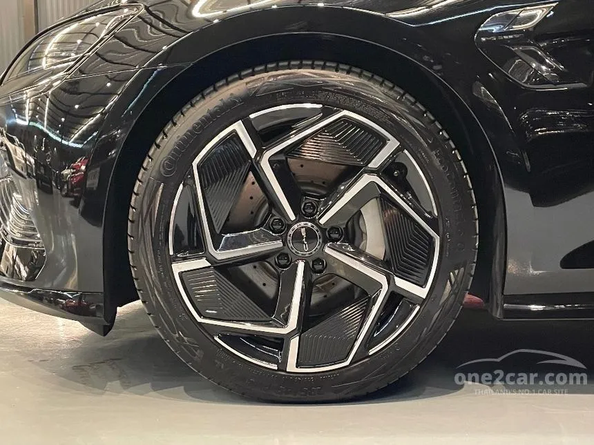 2025 BYD Seal Performance Sedan