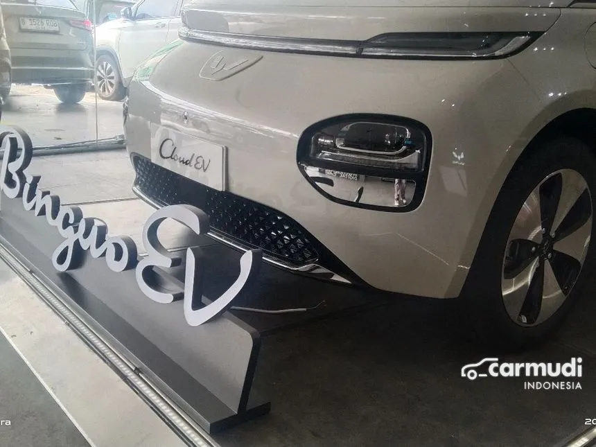 2024 Wuling Cloud EV EV Hatchback