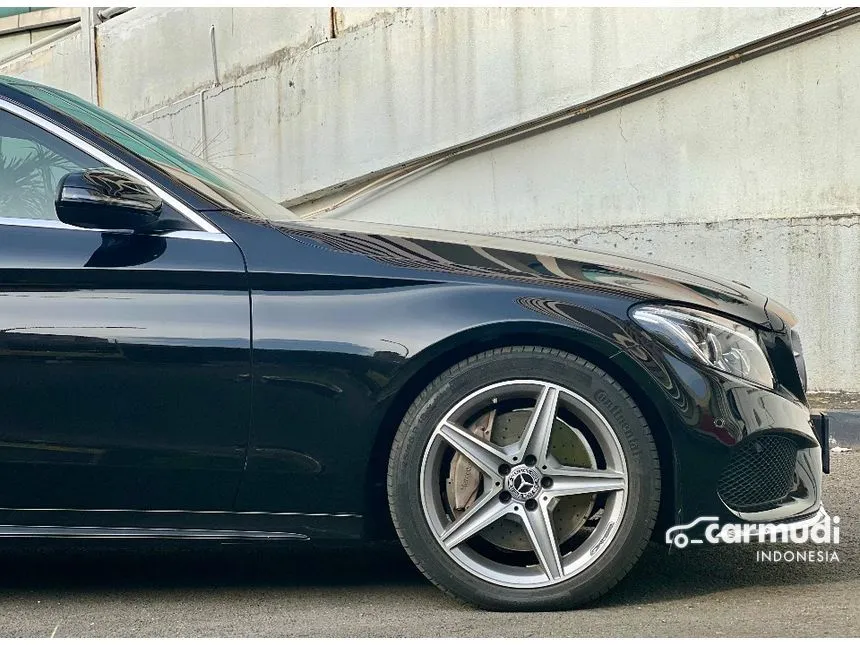 2018 Mercedes-Benz C300 AMG Line Sedan