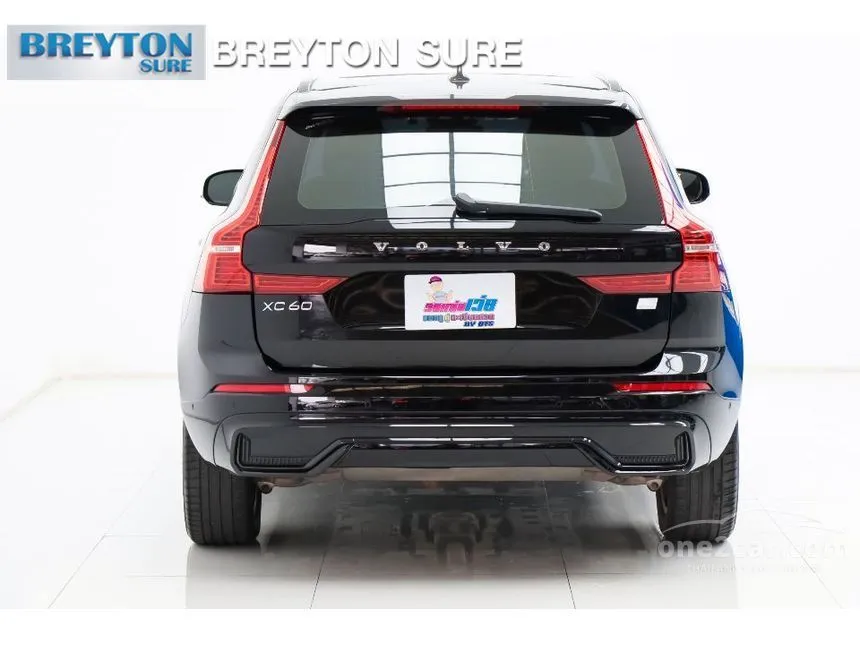 2022 Volvo XC60 Recharge T8 R-Design SUV
