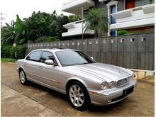 2005 Jaguar XJL LWB 3.6 X350 Sedan Full Option Sun Roof 3 TV Telpon Km 35 rb Pajak Stnk Febuari 2021 Full Orisinil Khusus Untuk Kolektor Item