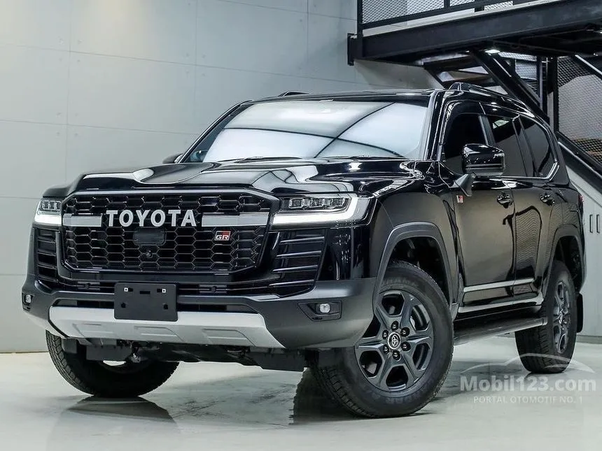 Jual Mobil Toyota Land Cruiser 2024 GR