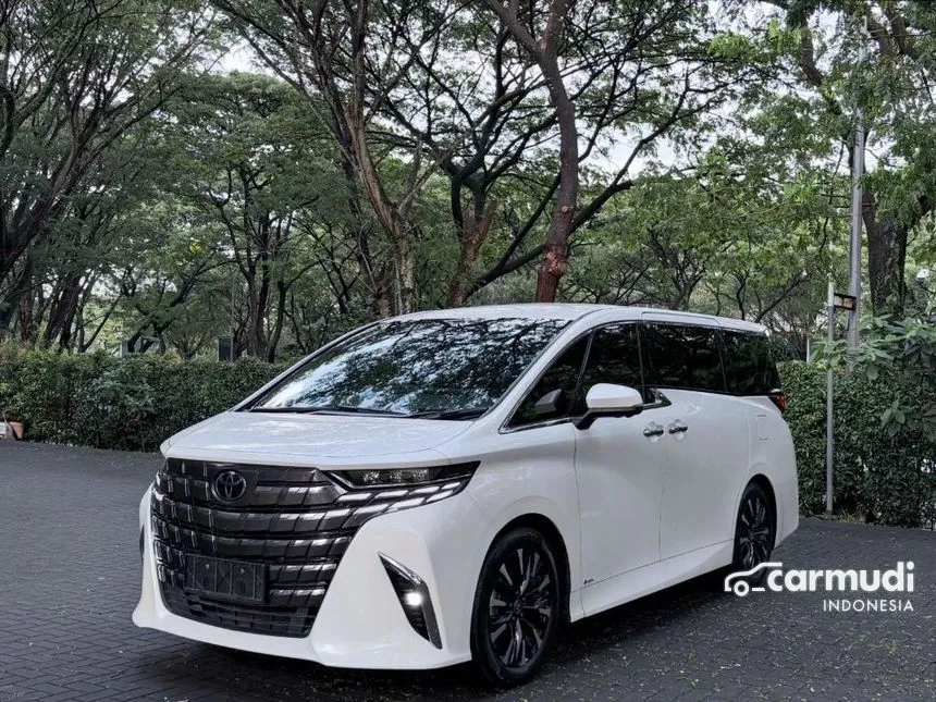 2023 Toyota Alphard HEV (Premium Color) MPV