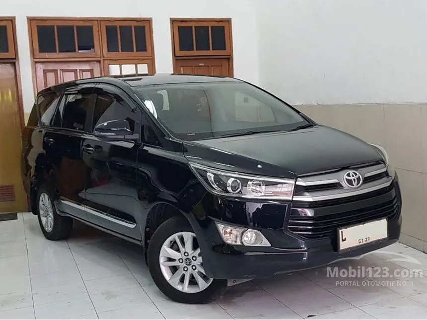 Jual Mobil Toyota Kijang Innova 2018 V 2.4 di Jawa Timur Automatic MPV Hitam Rp 368.000.000