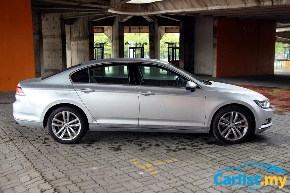 Review Volkswagen B8 Passat 2 0 Tsi Highline The Tables Have Turned Reviews Carlist My