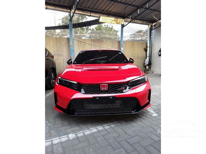 Jual Mobil Honda Civic 2023 Type R 2.0 di Jawa Timur Manual Hatchback Merah Rp 1.430.800.000
