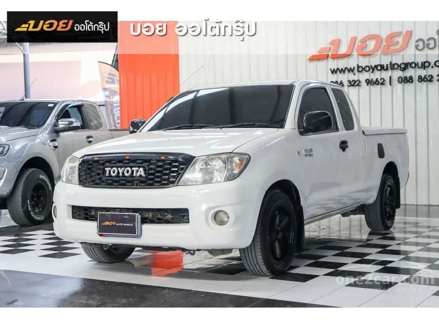 2011 Toyota Hilux Vigo J Pickup