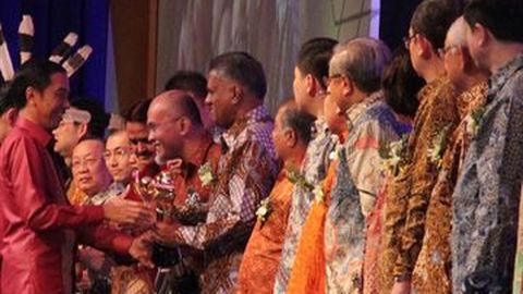 Ekspor Stabil, Toyota Raih Penghargaan dari Jokowi