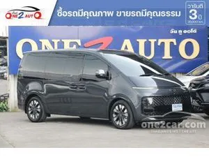 2024 Hyundai Staria 2.2 Premium with sunroof Van