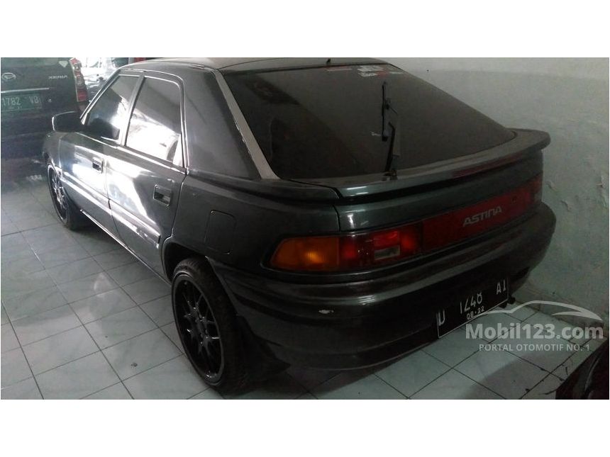 Jual Mobil  Mazda  323  1991 1 6 di Jawa Barat Manual Sedan  