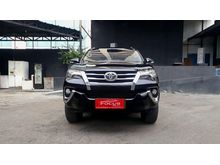 Toyota Fortuner VRZ Diesel 2.4 AT 2016 Hitam 4x2 - Tangan 1 - Terawat - Service Record - TDP 92 Jutaan Bisa Nego - MURAH