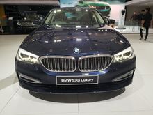 PROMO SPESIAL AKHIR TAHUN LIMITED 2018 BMW 530i 2.0 Luxury Sedan