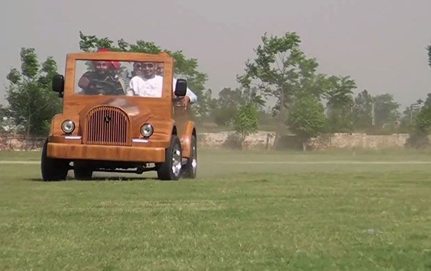 Mobil Kayu Unik Ini Bisa Berlari 120 Km/Jam
