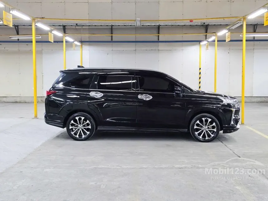 2022 Toyota Veloz Q (Premium Color) MPV