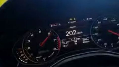 Polisi Buru Pengemudi Narsis yang Sebar Video Ngebut Hingga 323 Km/jam