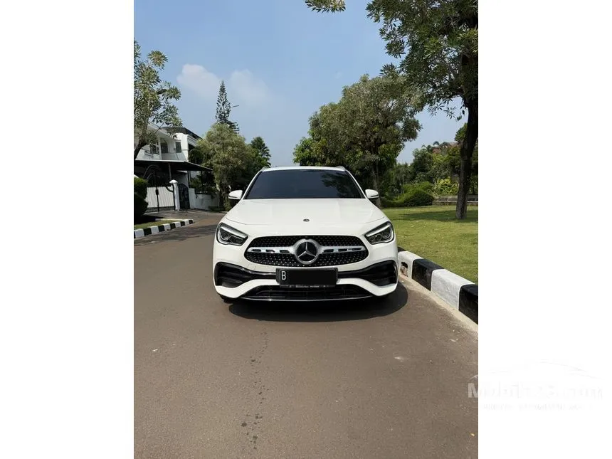 2021 Mercedes-Benz GLA200 AMG Line SUV