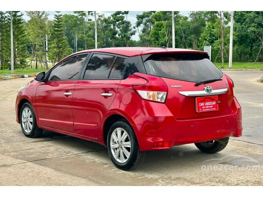 2015 Toyota YARIS G Hatchback