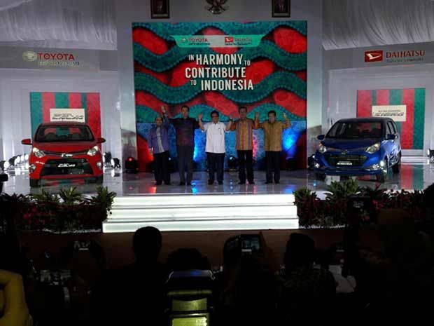 Toyota Calya dan Daihatsu Sigra Resmi Diluncurkan