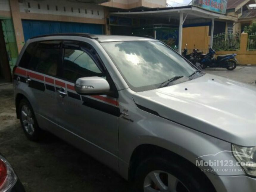 Jual Mobil  Suzuki  Grand  Vitara  2009 2 4 2 4 di Riau 