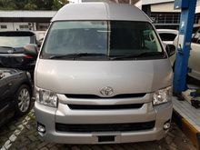 2019 Toyota Hiace 2.5 High Grade Commuter Van