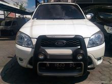 2011 Ford Escape 2.3 XLT terawat dijual di malang