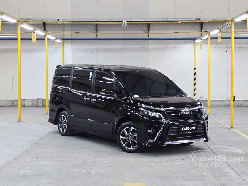 2022 Toyota Voxy (Non Premium Color) MPV