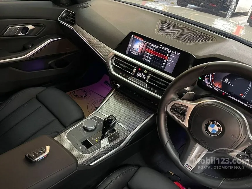 2022 BMW 330i M Sport Sedan