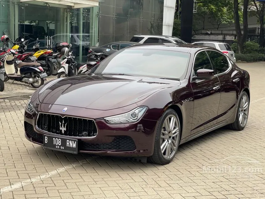 2017 Maserati Ghibli M157 Sedan