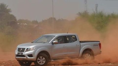 All-New Nissan Navara Kerja Keras di Kota